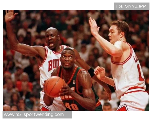 武圣称赞文班进化期待他本赛季实现场均四双的壮举